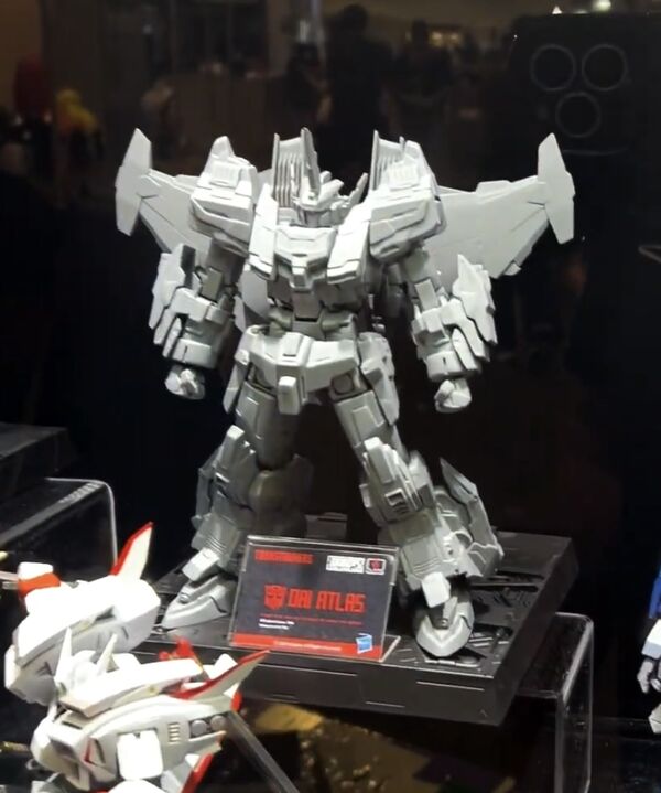 Transformers: Zone - Dai Atlas - Kuro Kara Kuri (Flame Toys)