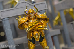 Saint Seiya - Taurus Aldebaran - D.D. Panoramation