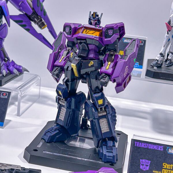 Transformers: Shattered Glass - Convoy - Furai Model (Flame Toys)