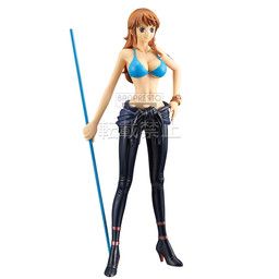 One Piece Film Gold - Nami - DXF Figure - The Grandline Lady - The Grandline Lady ~One Piece Film Gold~  (Vol.1 &amp; Vol.2) (Banpresto)
