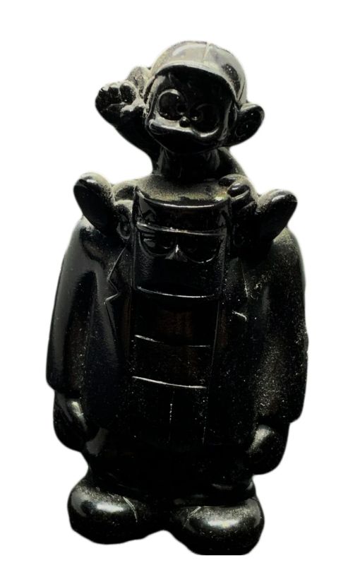Secret Base x Doarat Monster Kun Sofubi Finger Puppet