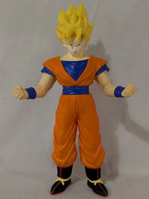 Banpresto Big Size Sofubi Figure - The Greatest Battle in the Universe - Goku (Super Saiyan)