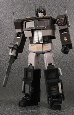 The Transformers: The Movie - Convoy - The Transformers: Masterpiece (MP-4S) - Sleep Mode (Takara Tomy)